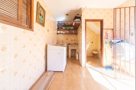 Casa à venda com 173m², 3 quartos e 2 vagas Casa à venda com 173m², 3 quartos e 2 vagasÁrea de Serviço