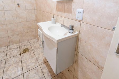 Casa à venda com 173m², 3 quartos e 2 vagas Casa à venda com 173m², 3 quartos e 2 vagasBanheiro Social
