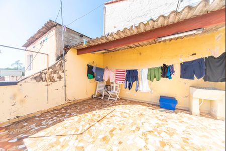 Casa à venda com 173m², 3 quartos e 2 vagas Casa à venda com 173m², 3 quartos e 2 vagasTerraço