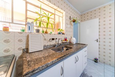 Casa à venda com 173m², 3 quartos e 2 vagas Casa à venda com 173m², 3 quartos e 2 vagasCozinha