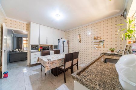 Casa à venda com 173m², 3 quartos e 2 vagas Casa à venda com 173m², 3 quartos e 2 vagasCozinha