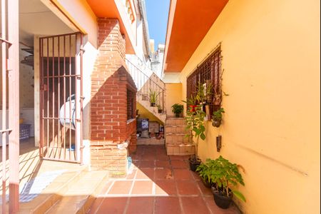 Casa à venda com 173m², 3 quartos e 2 vagas Casa à venda com 173m², 3 quartos e 2 vagasQuintal Fundos e Churrasqueira