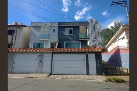 Fachada  de casa à venda com 3 quartos, 227m² em Vila Suzana, São Paulo