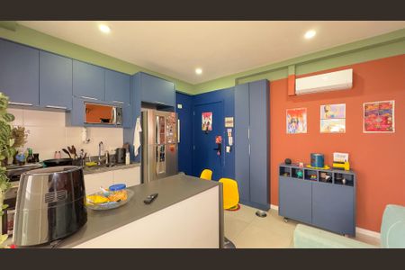 Apartamento à venda com 47m², 2 quartos e 1 vagaSala e Cozinha