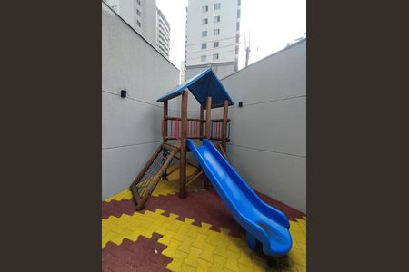 Apartamento para alugar com 40m², 2 quartos e sem vaga Apartamento para alugar com 40m², 2 quartos e sem vagaÁrea comum - Playground