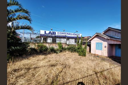 Pátio  de casa à venda com 2 quartos, 300m² em Espírito Santo, Porto Alegre