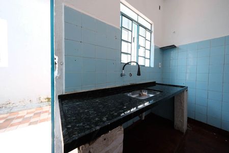 Cozinha e Área de Serviço de casa para alugar com 1 quarto, 50m² em Vila Cisper, São Paulo