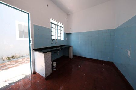 Cozinha e Área de Serviço de casa para alugar com 1 quarto, 50m² em Vila Cisper, São Paulo