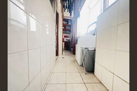 Apartamento à venda com 83m², 3 quartos e sem vaga Apartamento à venda com 83m², 3 quartos e sem vagaÁrea de Serviço