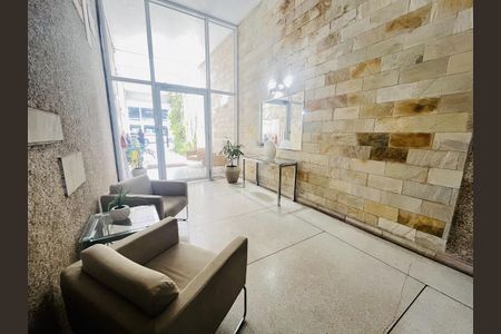 Apartamento à venda com 83m², 3 quartos e sem vaga Apartamento à venda com 83m², 3 quartos e sem vagaHall de Entrada