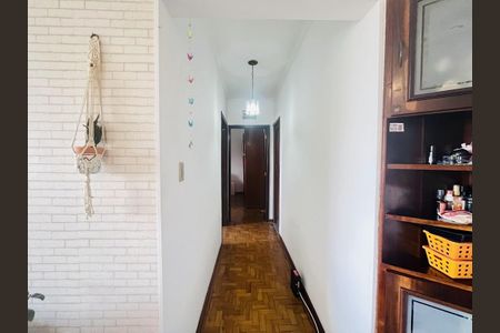 Apartamento à venda com 83m², 3 quartos e sem vaga Apartamento à venda com 83m², 3 quartos e sem vagaCorredor