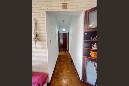 Apartamento à venda com 83m², 3 quartos e sem vaga Apartamento à venda com 83m², 3 quartos e sem vagaCorredor