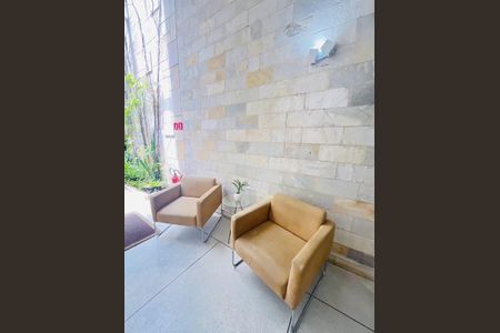 Apartamento à venda com 83m², 3 quartos e sem vaga Apartamento à venda com 83m², 3 quartos e sem vagaHall de Entrada