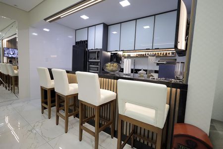 Apartamento à venda com 100m², 3 quartos e 2 vagas Apartamento à venda com 100m², 3 quartos e 2 vagasCozinha