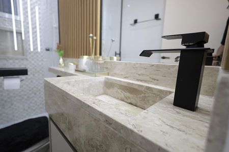 Apartamento à venda com 100m², 3 quartos e 2 vagas Apartamento à venda com 100m², 3 quartos e 2 vagasBanheiro