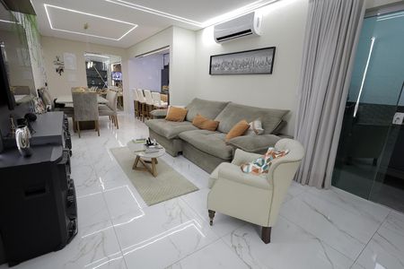 Apartamento à venda com 100m², 3 quartos e 2 vagas Apartamento à venda com 100m², 3 quartos e 2 vagasSala