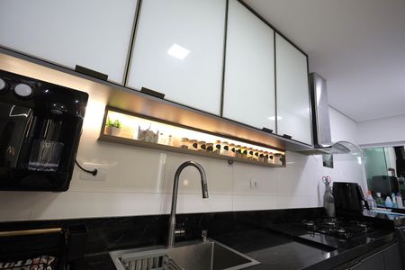Apartamento à venda com 100m², 3 quartos e 2 vagas Apartamento à venda com 100m², 3 quartos e 2 vagasCozinha