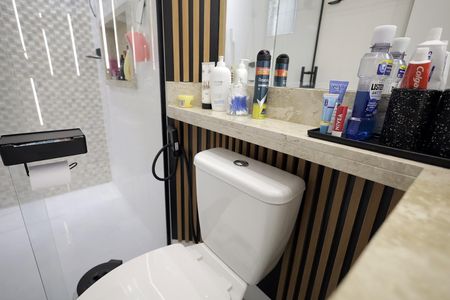 Apartamento à venda com 100m², 3 quartos e 2 vagas Apartamento à venda com 100m², 3 quartos e 2 vagasBanheiro Suíte