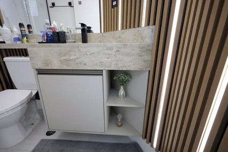 Apartamento à venda com 100m², 3 quartos e 2 vagas Apartamento à venda com 100m², 3 quartos e 2 vagasBanheiro Suíte