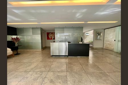 Apartamento à venda com 180m², 4 quartos e 2 vagas