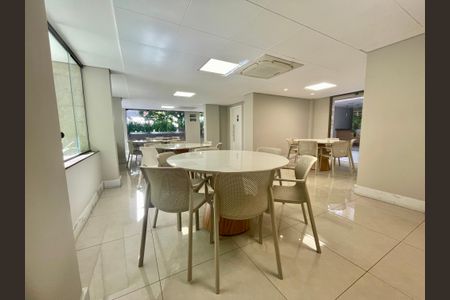 Apartamento à venda com 180m², 4 quartos e 2 vagas