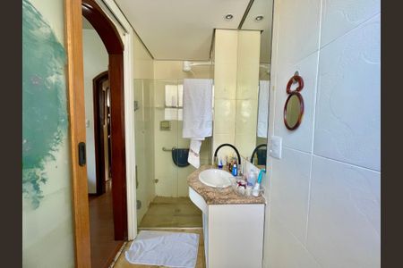 Apartamento à venda com 180m², 4 quartos e 2 vagas