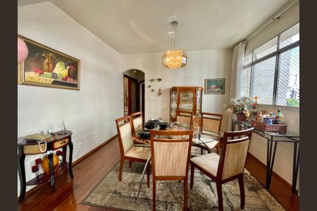 Apartamento à venda com 180m², 4 quartos e 2 vagas