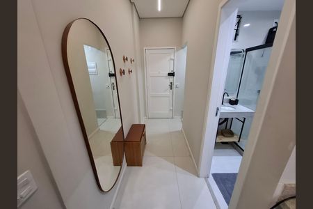 Apartamento à venda com 40m², 1 quarto e sem vaga Apartamento à venda com 40m², 1 quarto e sem vagaEntrada