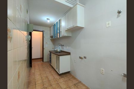 Apartamento à venda com 60m², 1 quarto e 1 vaga Apartamento à venda com 60m², 1 quarto e 1 vagaCozinha e Área de Serviço