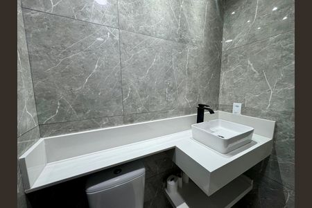 Apartamento para alugar com 45m², 2 quartos e sem vaga Apartamento para alugar com 45m², 2 quartos e sem vagaBanheiro