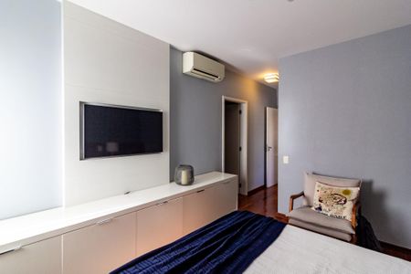 Apartamento à venda com 180m², 2 quartos e 2 vagasSuíte 1