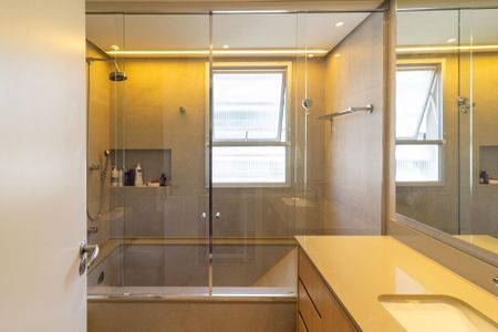 Apartamento à venda com 180m², 2 quartos e 2 vagasBanheiro Suíte 2