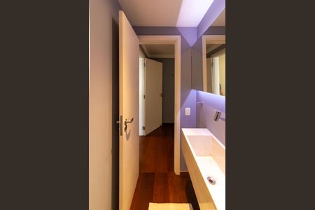 Apartamento à venda com 180m², 2 quartos e 2 vagasLavabo