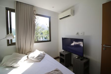 Quarto 1 de apartamento para alugar com 1 quarto, 40m² em Jacarepaguá, Rio de Janeiro