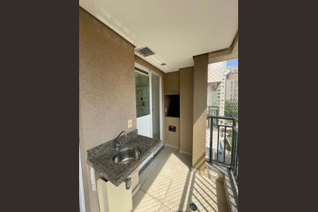Apartamento à venda com 60m², 2 quartos e 1 vaga Apartamento à venda com 60m², 2 quartos e 1 vagaVaranda