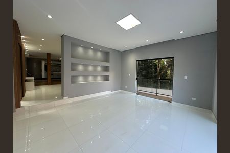 Casa de condomínio para alugar com 400m², 4 quartos e 2 vagas Casa de condomínio para alugar com 400m², 4 quartos e 2 vagasSala