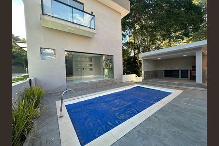 Casa de condomínio para alugar com 400m², 4 quartos e 2 vagas Casa de condomínio para alugar com 400m², 4 quartos e 2 vagasPiscina