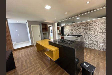 Casa de condomínio para alugar com 400m², 4 quartos e 2 vagas Casa de condomínio para alugar com 400m², 4 quartos e 2 vagasCozinha