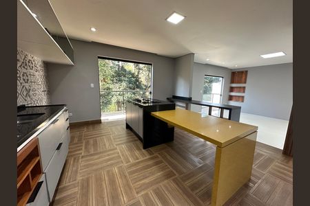 Casa de condomínio para alugar com 400m², 4 quartos e 2 vagas Casa de condomínio para alugar com 400m², 4 quartos e 2 vagasCozinha
