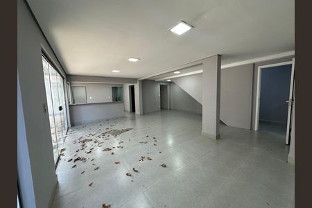 Casa de condomínio para alugar com 400m², 4 quartos e 2 vagas Casa de condomínio para alugar com 400m², 4 quartos e 2 vagasSalão de Festas