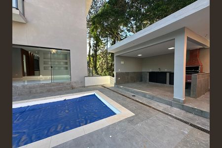 Casa de condomínio para alugar com 400m², 4 quartos e 2 vagas Casa de condomínio para alugar com 400m², 4 quartos e 2 vagasPiscina
