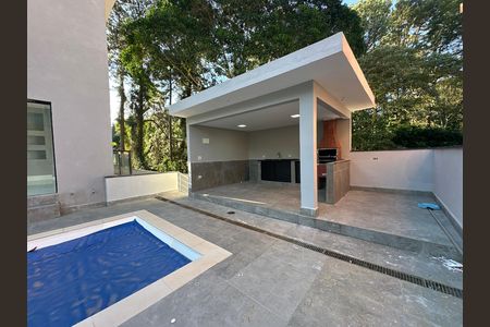 Casa de condomínio para alugar com 400m², 4 quartos e 2 vagas Casa de condomínio para alugar com 400m², 4 quartos e 2 vagasPiscina