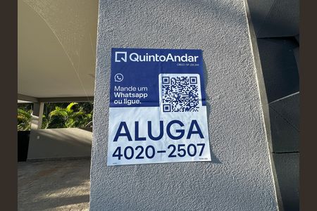 Casa de condomínio para alugar com 400m², 4 quartos e 2 vagas Casa de condomínio para alugar com 400m², 4 quartos e 2 vagasFachada