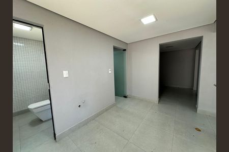 Casa de condomínio para alugar com 400m², 4 quartos e 2 vagas Casa de condomínio para alugar com 400m², 4 quartos e 2 vagasÁrea de Serviço
