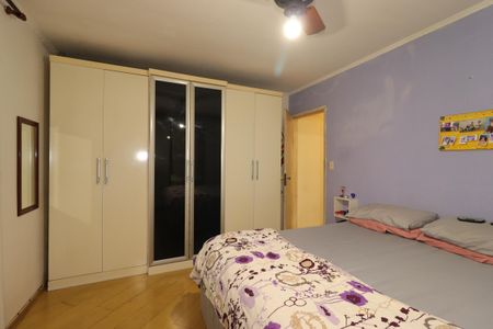 Quarto 2 da Casa 1 de casa à venda com 4 quartos, 200m² em Vila Floresta, Santo André