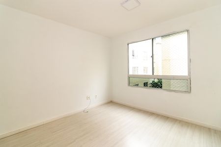 Sala de apartamento para alugar com 2 quartos, 43m² em Padre Miguel, Rio de Janeiro