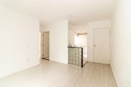 Sala de apartamento para alugar com 2 quartos, 43m² em Padre Miguel, Rio de Janeiro