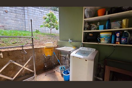 Casa de condomínio à venda com 1050m², 3 quartos e 2 vagas Casa de condomínio à venda com 1050m², 3 quartos e 2 vagasÁrea de serviço