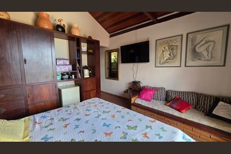 Casa de condomínio à venda com 1050m², 3 quartos e 2 vagas Casa de condomínio à venda com 1050m², 3 quartos e 2 vagasQuarto 2