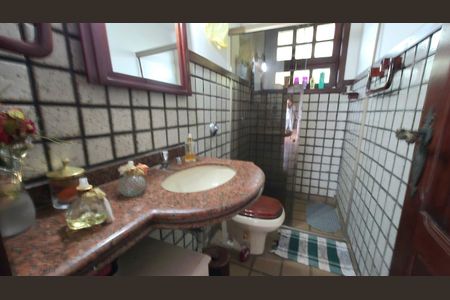 Casa de condomínio à venda com 1050m², 3 quartos e 2 vagas Casa de condomínio à venda com 1050m², 3 quartos e 2 vagasBanheiro 2